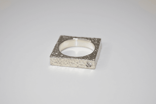 Bague carré