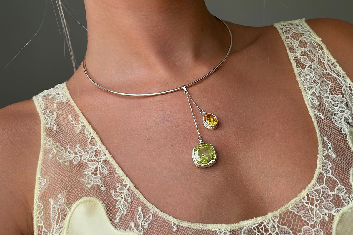 N°7 – Collier en argent 925, oxyde de zirconium jaune et péridot