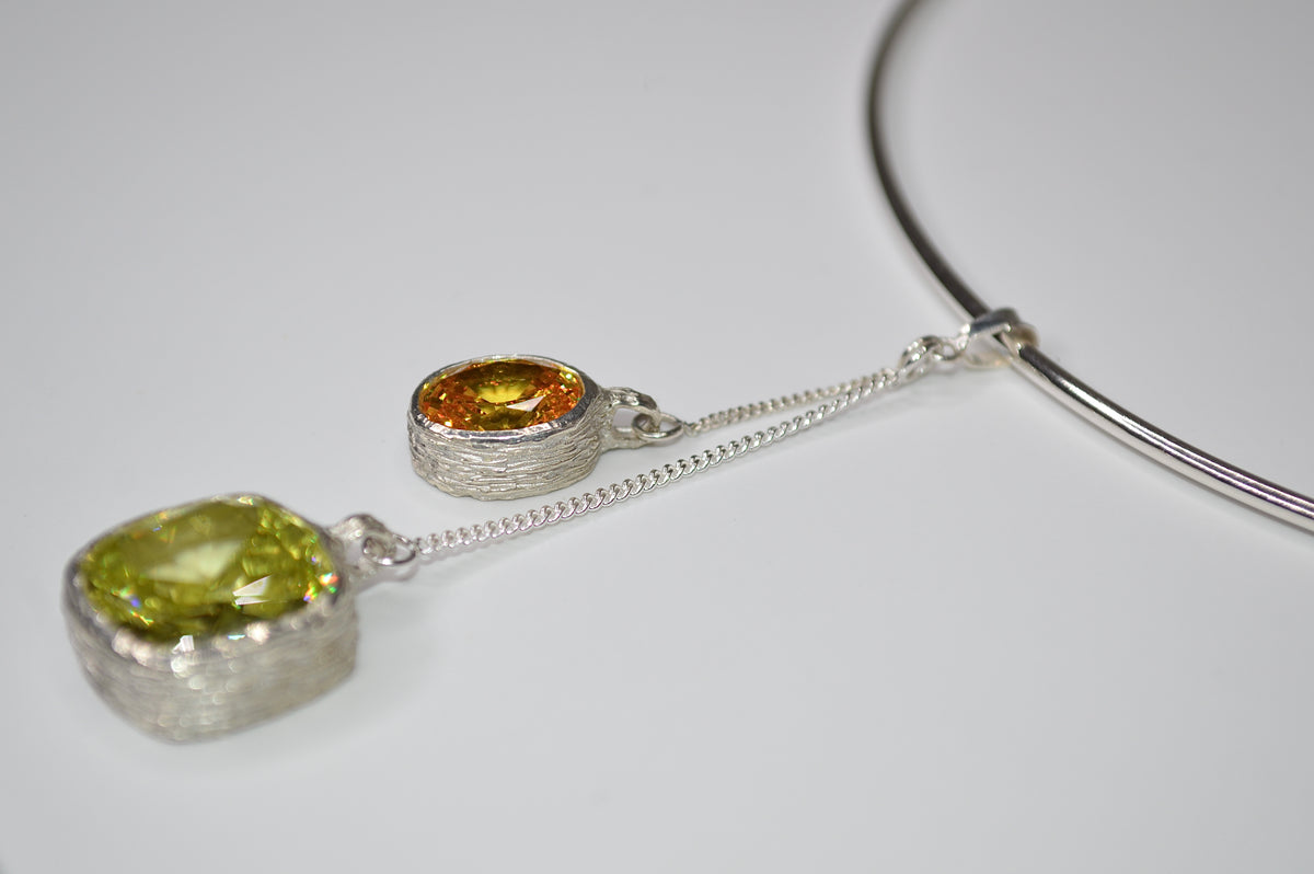 N°7 – Collier en argent 925, oxyde de zirconium jaune et péridot