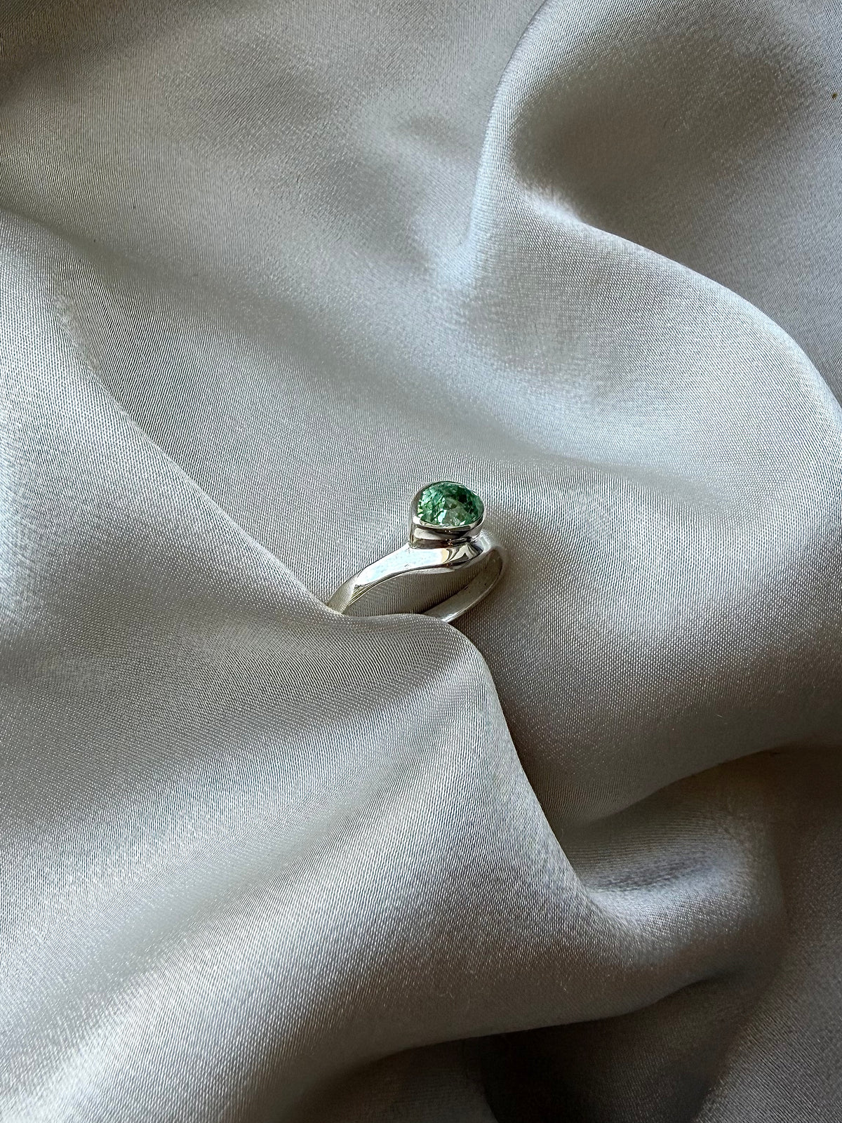 N°22 – 925 sterling silver and sapphire ring