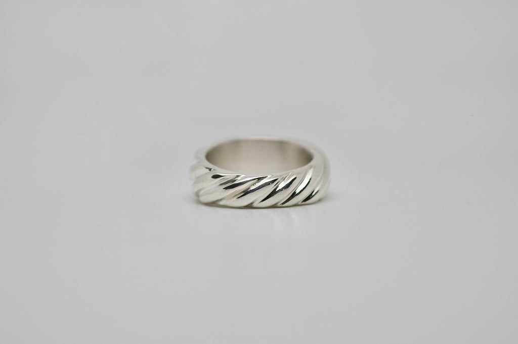 N°27 – 925 sterling silver ring (size 50)